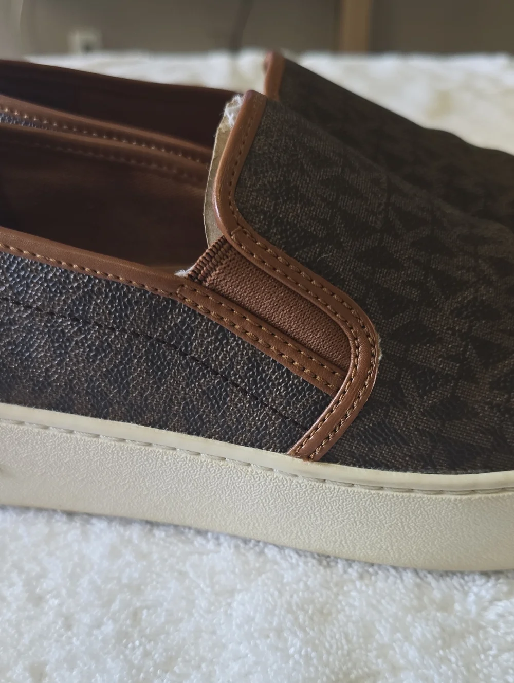 Michael Michael Kors Teddi Slip On Shoes - Picture 4 of 10